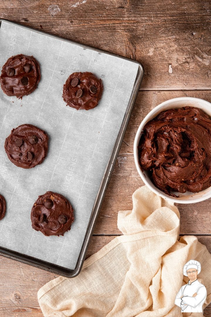 Baking delicious chocolate fudge cookies