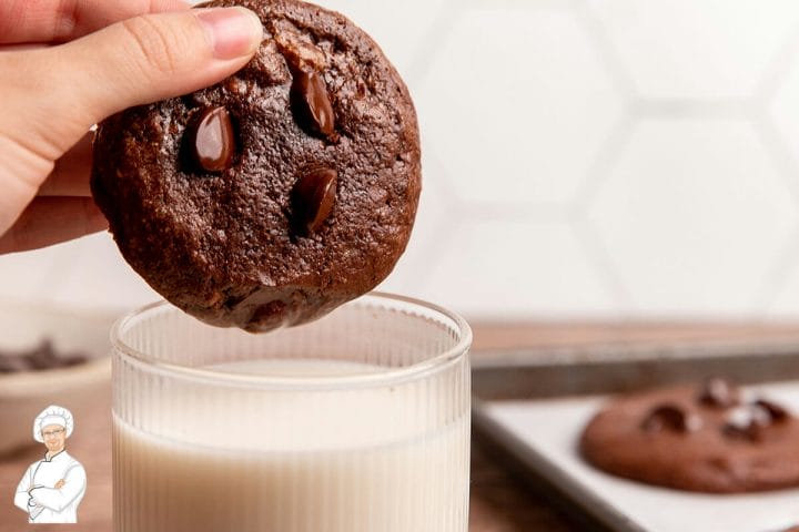 A simple recipe for chocolate fudge cookies