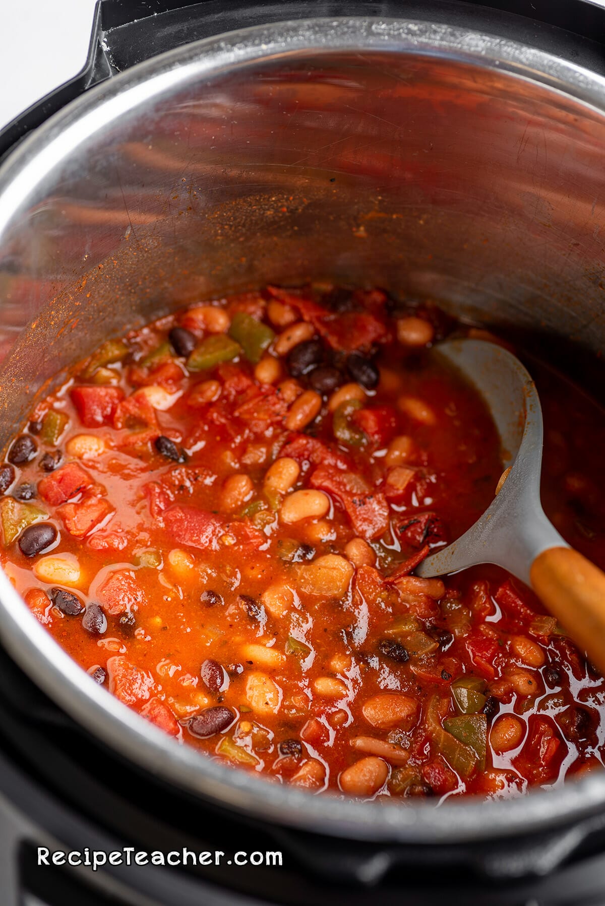 Unbelievable Instant Pot Vegetarian Chili - RecipeTeacher