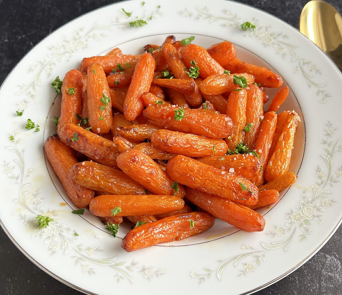 A bag of baby carrots to make in an air fryer