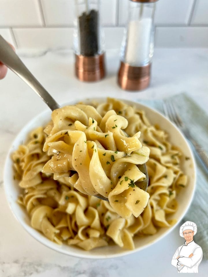 Instant Pot Butter Noodles - RecipeTeacher