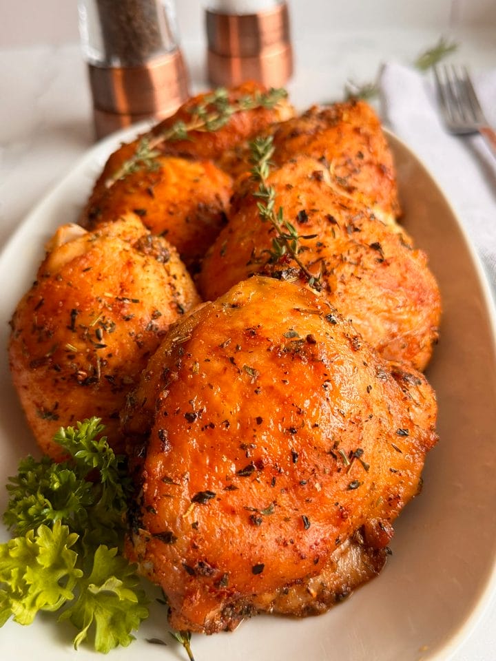 oven baked crispy and juicy chicken thighs